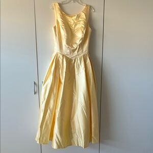 Elegant Yellow Sleeveless Dress never worn
